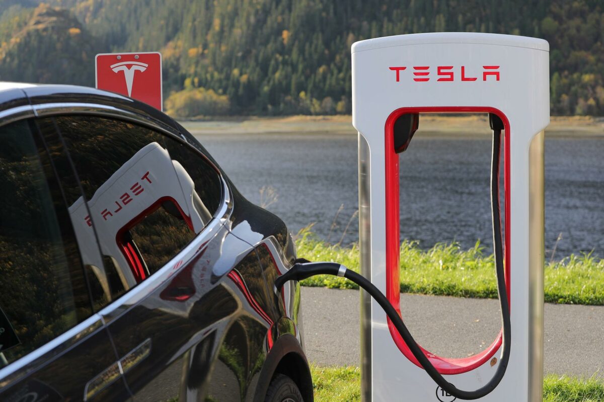 Tesla mit BYD-Batterie für 25.000 Dollar werden ab 2023?